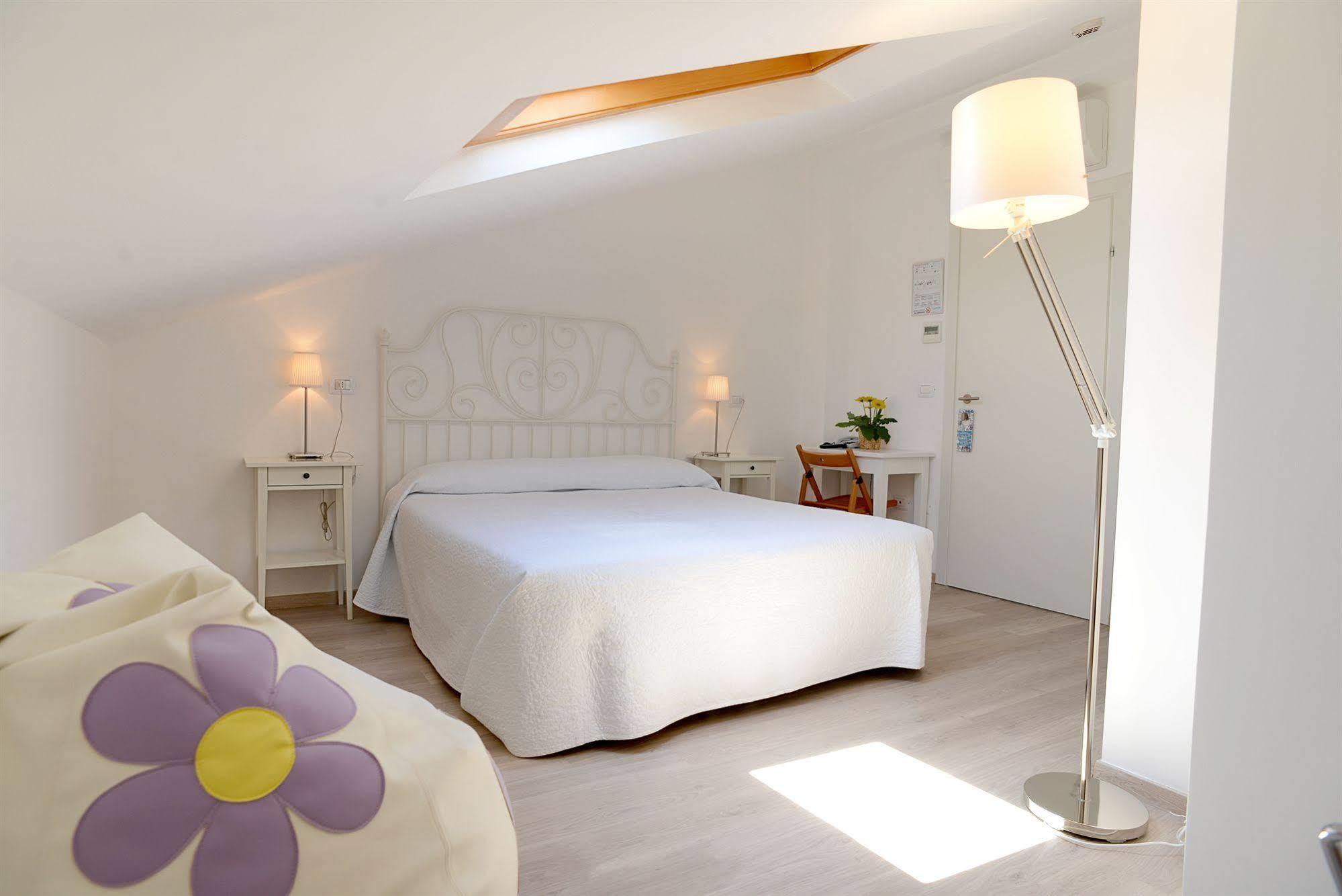 Maree Hotel Чезенатико Экстерьер фото