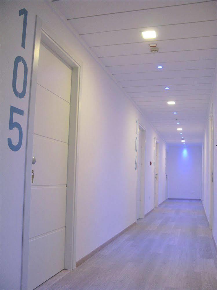 Maree Hotel Чезенатико Экстерьер фото